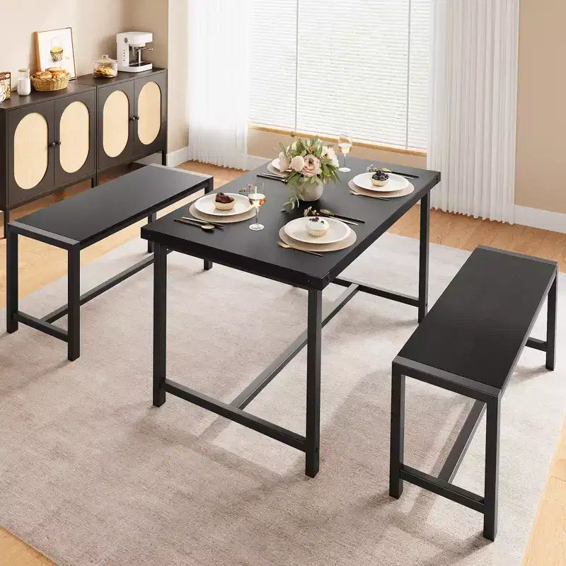 Table de salle à manger avec pieds en métal