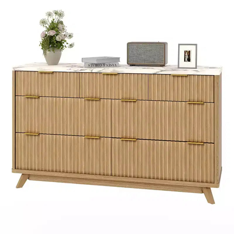 Commode de style moderne avec tiroirs